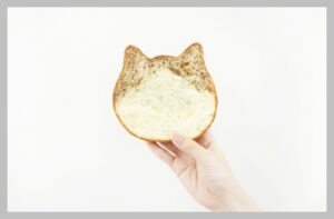 ねこねこ食パン　ロイヤルミルクティー
